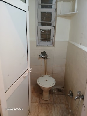 Bathroom in 1 BHK Apartment at Raheja Township, Malad East – for Sale