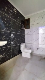 3 BHK + Pooja Room 1000 Sq.Ft. Builder Floor in Govindpuri