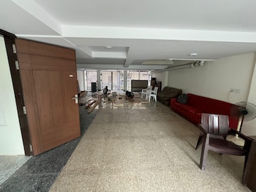 Parking in 3 BHK Builder Floor at Rana Pratap Bagh – for Sale