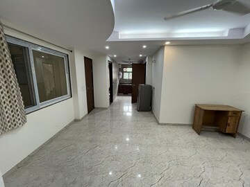 Room in 3 BHK Builder Floor at Rana Pratap Bagh – for Sale