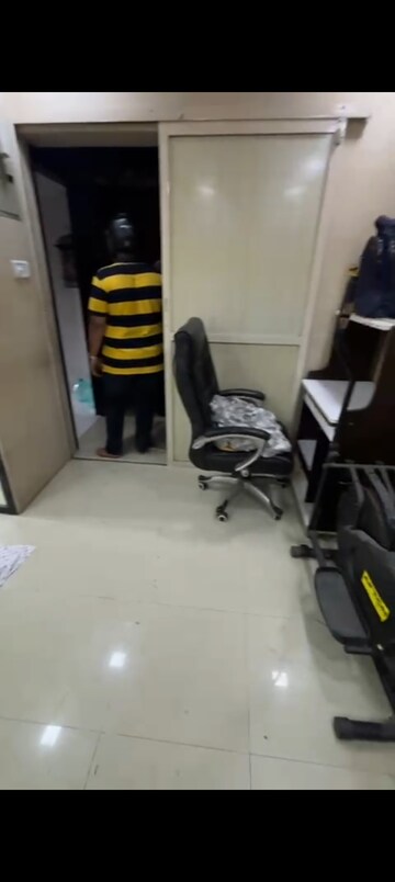 Team Area in 1 BHK Apartment at Dheeraj Ganga, Malad West – for Rent