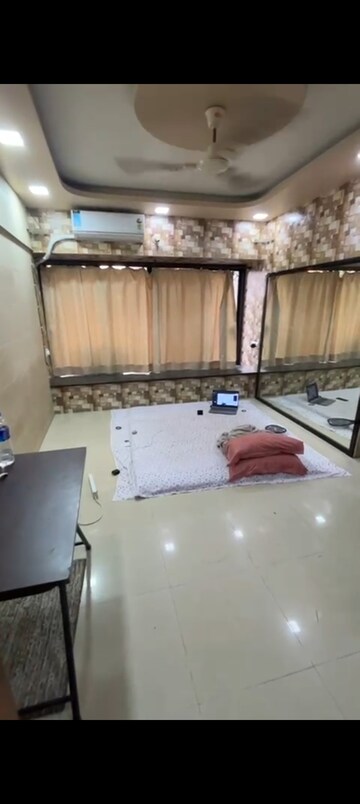 1 BHK Apartment For Rent in Dheeraj Ganga, Malad West