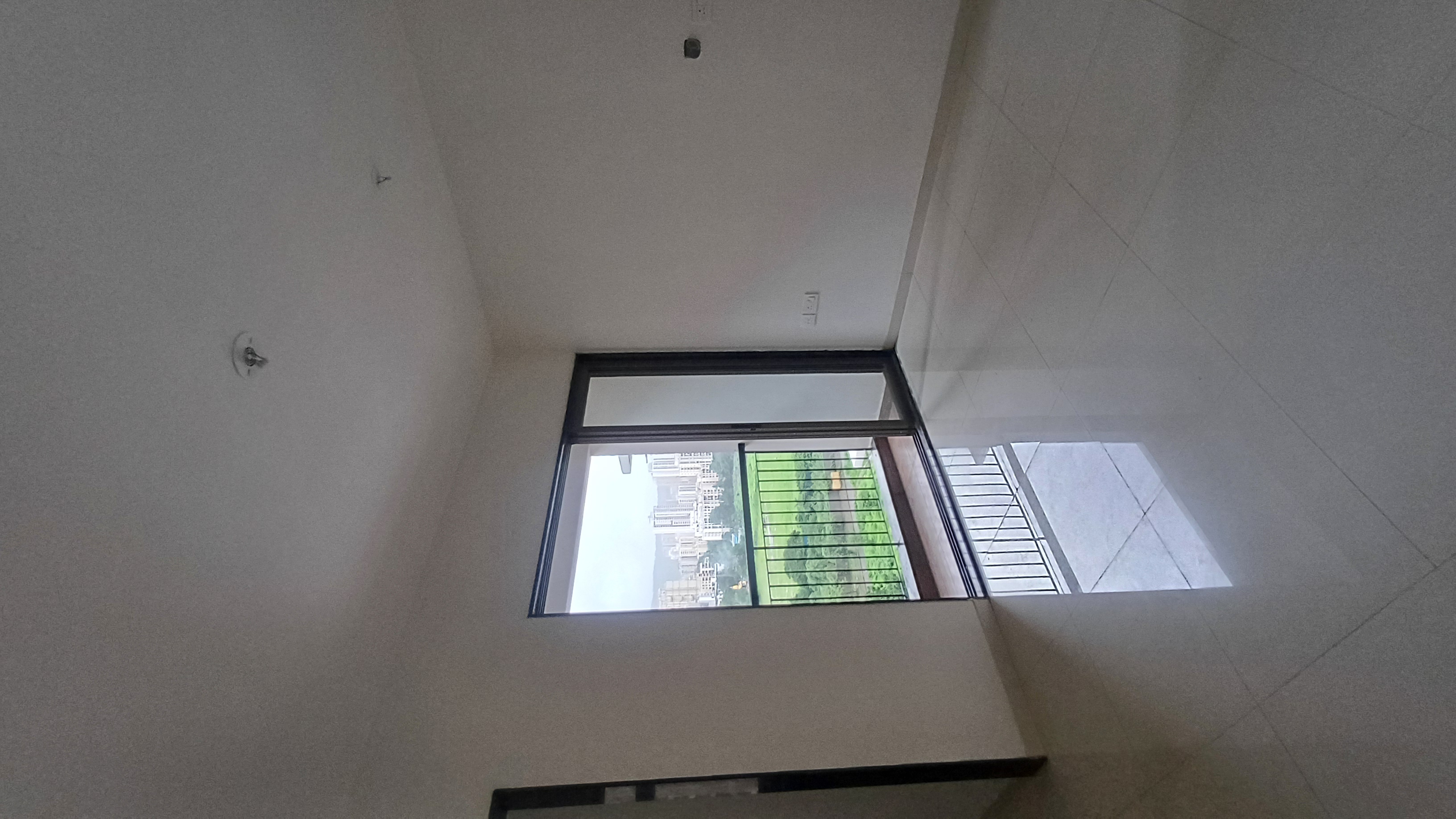 2 BHK + Extra Room Apartment For Rent in Runwal Eirene