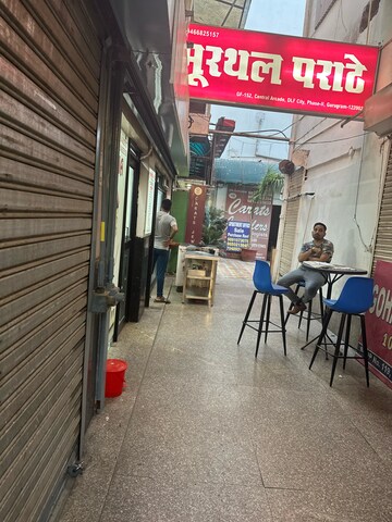  Shop – Exterior View View at DLF Central Arcade, Sector 25 - for Rent