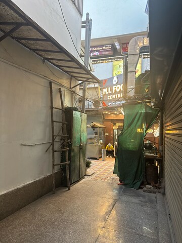 Parking in  Shop at DLF Central Arcade, Sector 25 – for Rent