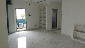 Room in 6 BHK Independent House at Chanda Nagar – for Sale