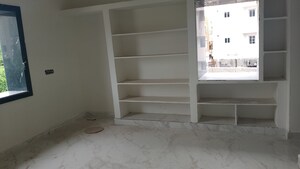 Room in 6 BHK Independent House at Chanda Nagar – for Sale