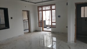 Room in 6 BHK Independent House at Chanda Nagar – for Sale