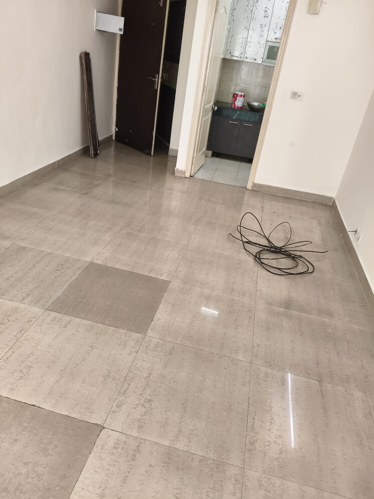 Room, paras-tierea 2 Bedroom 1045 Sq.Ft. Apartment In Sector 137 Noida 8839661