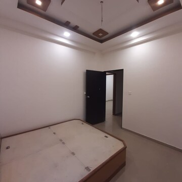 Room in 3 BHK Apartment at SP Shree Siddheshwar Paradise, SamA-Savil Road – for Rent