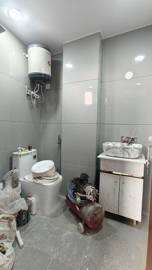 Master Bedroom in 2 BHK Builder Floor at Kalkaji – for Sale