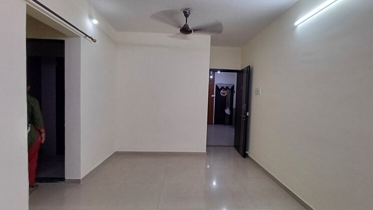 Room, hubtown-greenwoods 2 Bedroom 600 Sq.Ft. Apartment In Vartak Nagar Thane 8839714