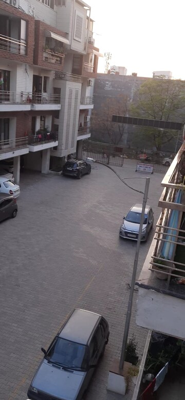 Gym in 2 BHK Apartment at Maya Garden City, Lohgarh – for Rent