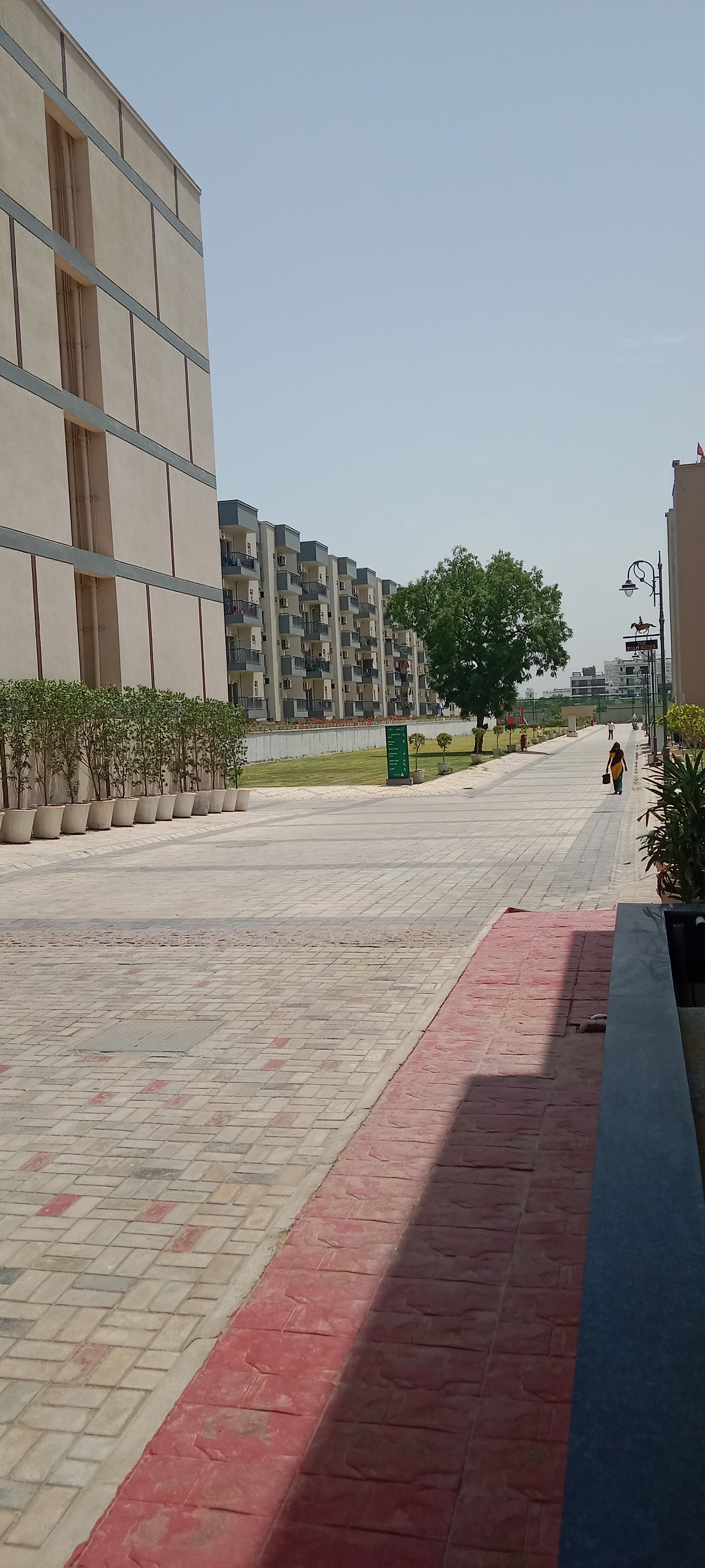 3 BHK + Study Room 1435 Sq.Ft. Builder Floor in Breez Flora Avenue 33