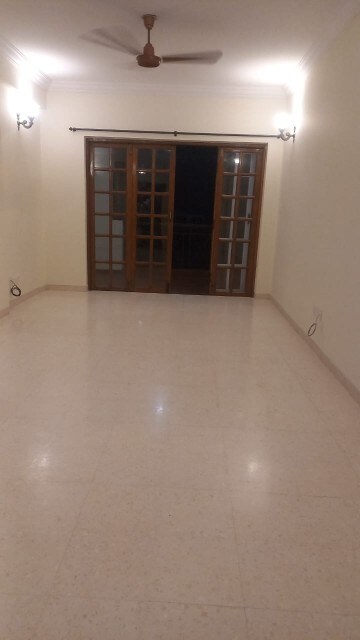 Room in 2 BHK Apartment at Mantri Gardens, Jayanagar – for Rent