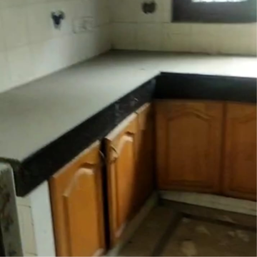 Kitchen in 3 BHK Villa at DLF Central Arcade, Sector 25 – for Sale