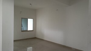 Room in 3 BHK Apartment at Sodepur – for Sale