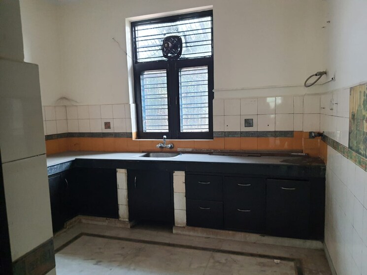 Kitchen, lord-mahavira-apartment 1 RK 550 Sq.Ft. Apartment In Sector 29 Noida 8839742