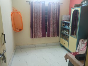Room in 4 BHK Apartment at Sodepur – for Sale