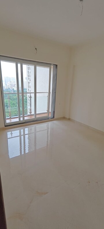 Room in 2 BHK Apartment at Mahavir Square, Manpada – for Rent