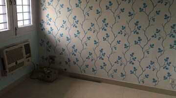 Bathroom in 2.5 BHK Independent House at RWA Apartments Sector 40, Sector 40 – for Rent