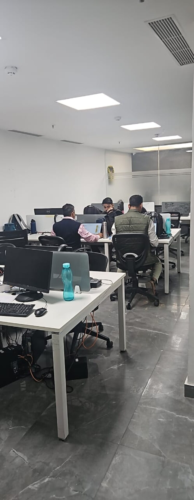 Team Area, spaze-itech-park Commercial Office Space 2800 Sq.Ft. In Sector 49 Gurgaon 8839802