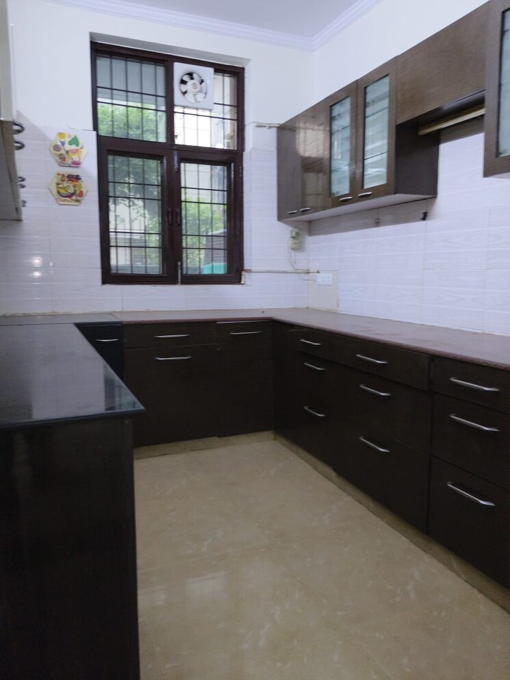 Kitchen, palam vihar 2 Bedroom 1200 Sq.Ft. Builder Floor In Palam Vihar Gurgaon 8839838