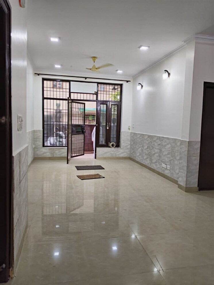 Room, palam vihar 2 Bedroom 1200 Sq.Ft. Builder Floor In Palam Vihar Gurgaon 8839838