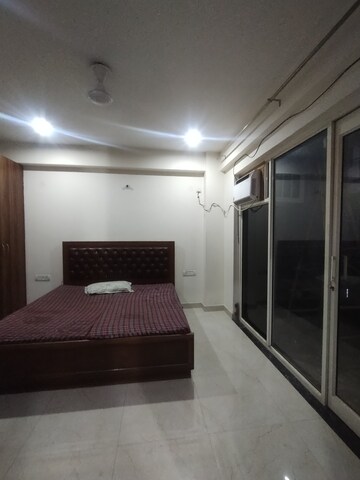 Building Lobby in 2 BHK Builder Floor at Gupta Awas, Sector 43 – for Rent