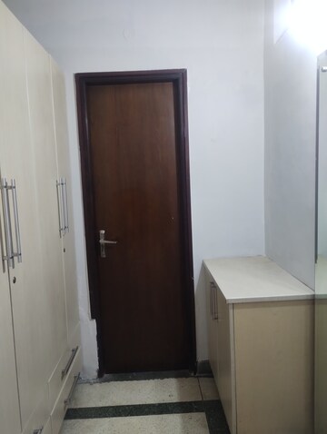 Furnished Amenities in 2.5 BHK Independent House at Ansal Sushant Lok I, Sector 43 – for Rent