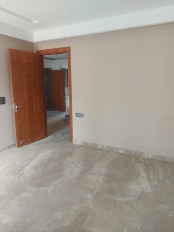 Furnished Amenities in 3 BHK Apartment at Shapoorji Pallonji Joyville Gurgaon, Sector 102 – for Rent