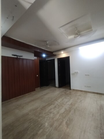 Staircase in 2 BHK Builder Floor at Ansal Sushant Apartments, Sushant Lok I – for Rent