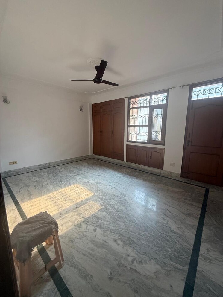 Room, saket 3 Bedroom 2000 Sq.Ft. Builder Floor In Saket Delhi 8839933