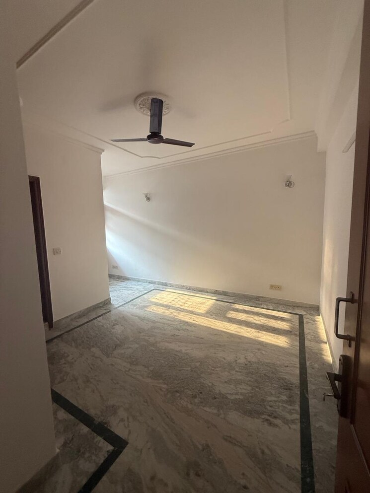 Living Room, saket 3 Bedroom 2000 Sq.Ft. Builder Floor In Saket Delhi 8839933