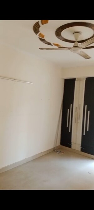 Room in 2 BHK Apartment at Ascent Sevy Ville De Phase II, Raj Nagar Extension – for Sale