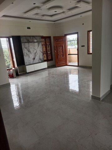 Room in 2 BHK Builder Floor at Confident Aries, Sarjapur – for Rent