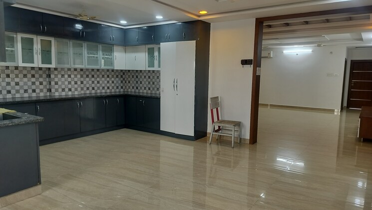  Parking, jubilee hills 3 Bedroom 3000 Sq.Ft. Apartment In Jubilee Hills Hyderabad 8839946