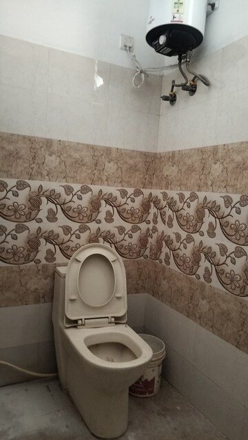 Bathroom in 3 BHK Apartment at Jubilee Hills – for Rent