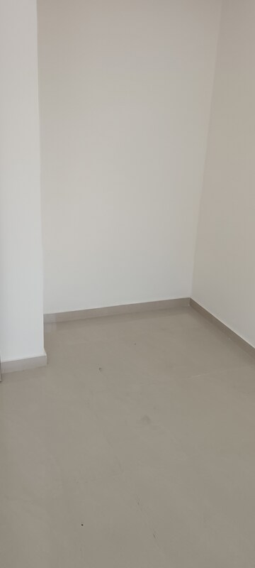 Room in 1 BHK Apartment at Bageshri CHS, Goregaon East – for Rent