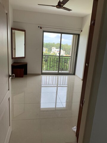 Room in 3 BHK Apartment at Goyal and Co Orchid Greens, Kannur – for Rent