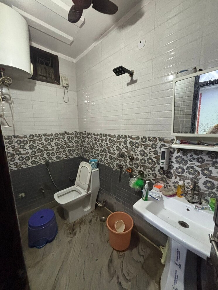 Master Bedroom, dwarka mor 2.5 Bedroom 810 Sq.Ft. Builder Floor In Dwarka Mor Delhi 8839961