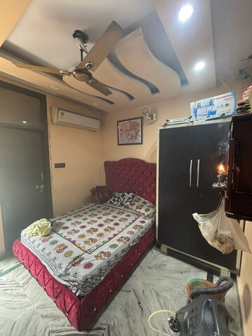 Bedroom in 2.5 BHK Builder Floor at Dwarka Mor – for Rent