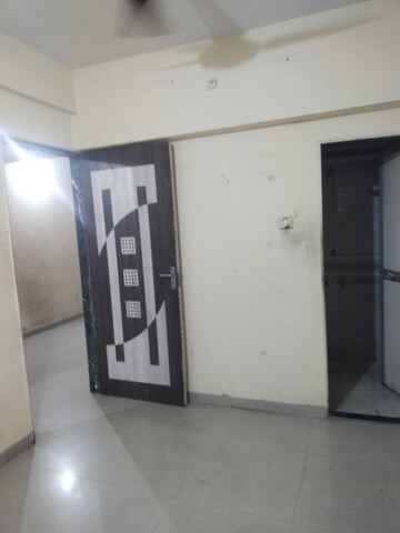 Room in 1 BHK Apartment at SRA Building Chembur, Chembur – for Rent