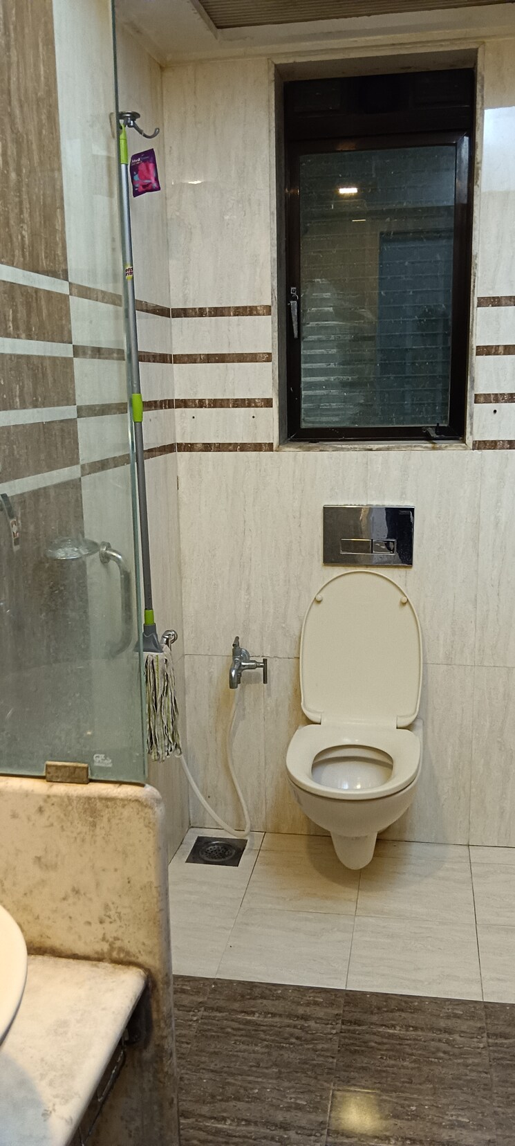 Bathroom, riddhi-tower 2.5 Bedroom 1100 Sq.Ft. Apartment In Malad East Mumbai 8839968