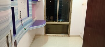 Furnished Amenities in 2.5 BHK Apartment at Riddhi Tower, Malad East – for Rent