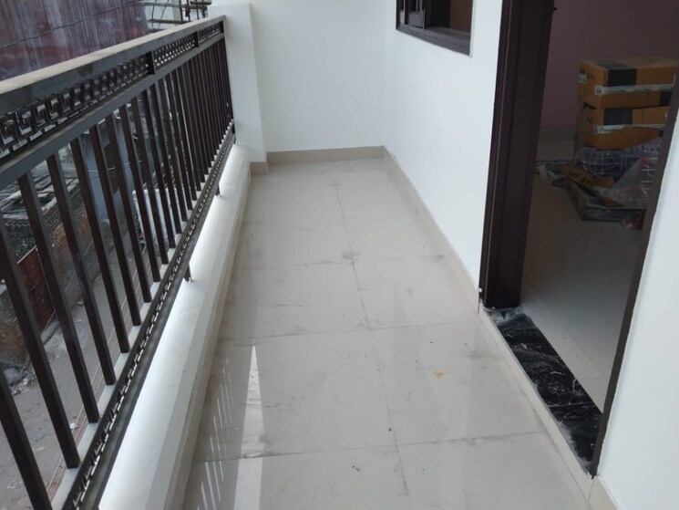 Balcony, chattarpur 2 Bedroom 800 Sq.Yd. Builder Floor In Chattarpur Delhi 8839973