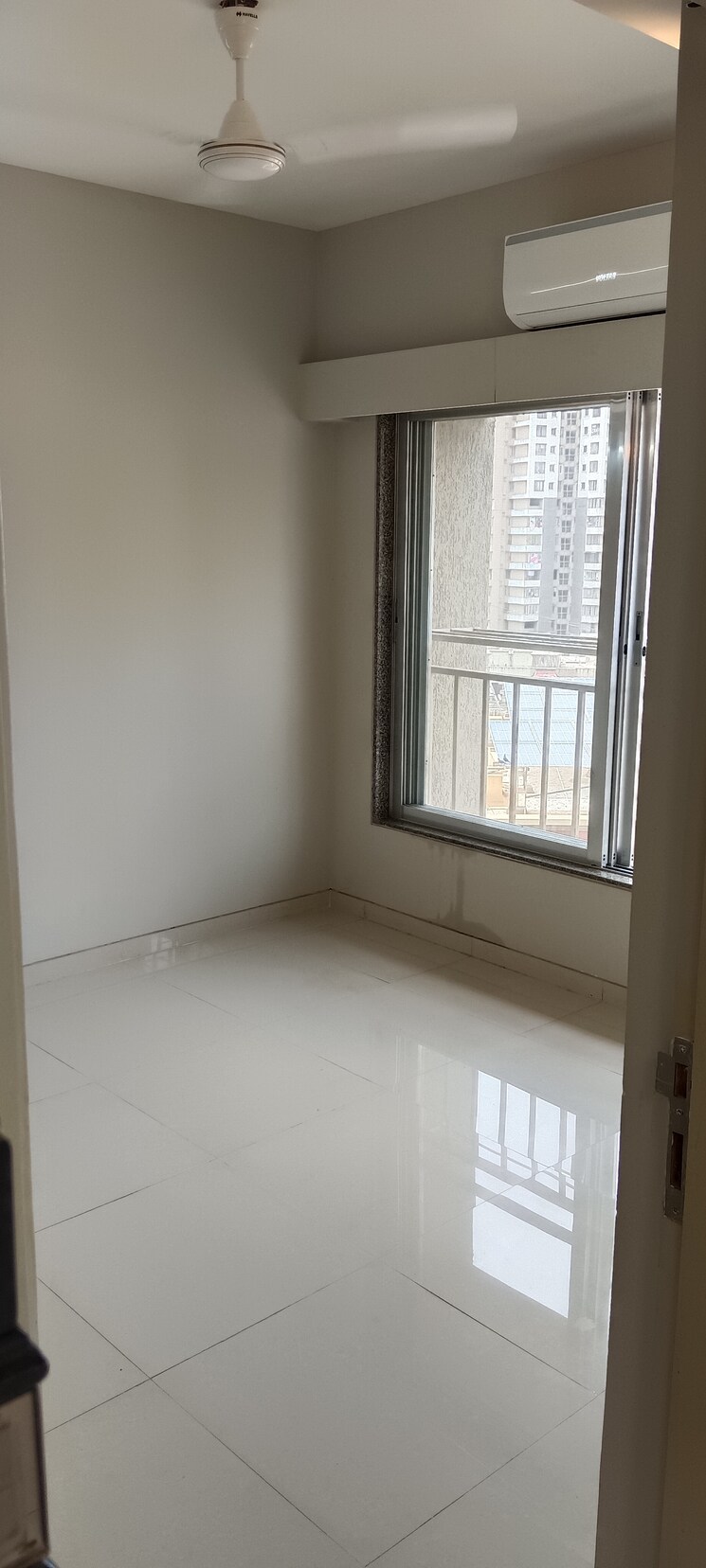 Room, riddhi-gardens-chs 2 Bedroom 705 Sq.Ft. Apartment In Malad East Mumbai 8839979