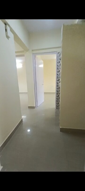Room in 2 BHK Apartment at Devashish CHS, Vakola – for Rent