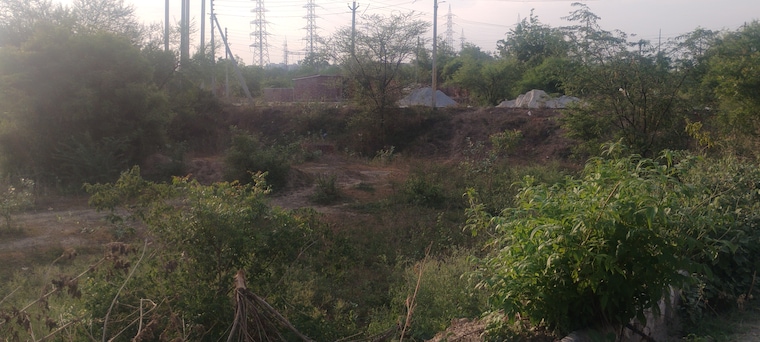 undefined, pal-greens  108 Sq.Yd. Plot In Sector 78 Faridabad 8840009
