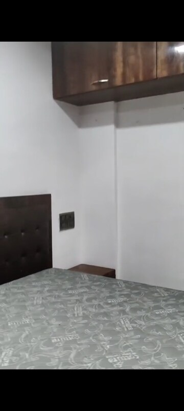 Room in 1 BHK Apartment at Nikita Apartments Vakola, Vakola – for Rent